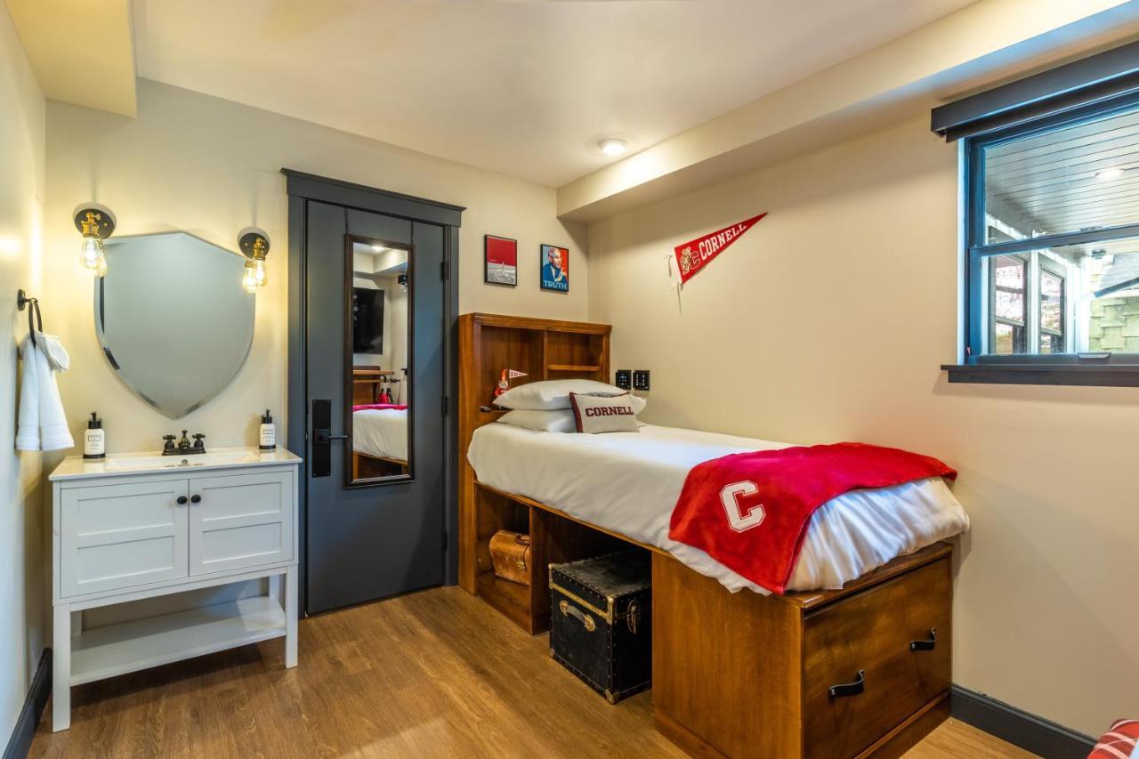 The Dorm Hotel Ithaca Zewnętrze zdjęcie